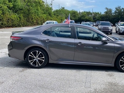 2019 Toyota Camry SE in Fort Lauderdale, FL