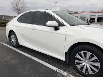 2020 Toyota Camry Hybrid LE in Rochester, MN