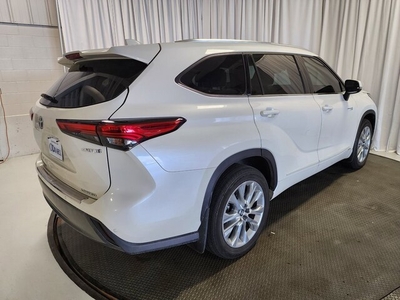 2020 Toyota Highlander Hybrid Limited in Fort Wayne, IN