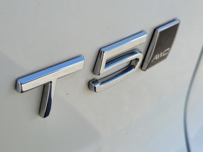 2022 Volvo XC40 T5 AWD R-DESIGN in Alpharetta, GA