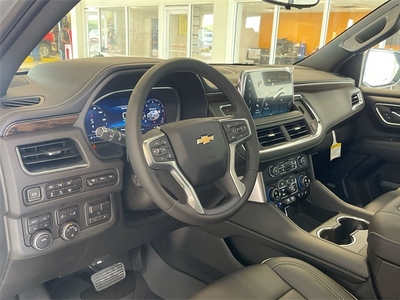2023 Chevrolet Suburban Premier in Warrensburg, MO