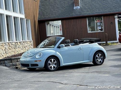 2006 Volkswagen New Beetle for Sale in Chicago, Illinois
