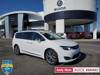 2019 Chrysler Pacifica for Sale in Saint Louis, Missouri