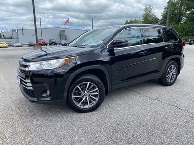 2019 Toyota Highlander for Sale in Northwoods, Illinois