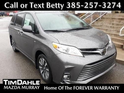 2020 Toyota Sienna for Sale in Chicago, Illinois