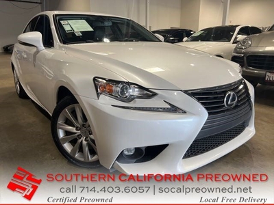 2016 Lexus IS 200T Sedan