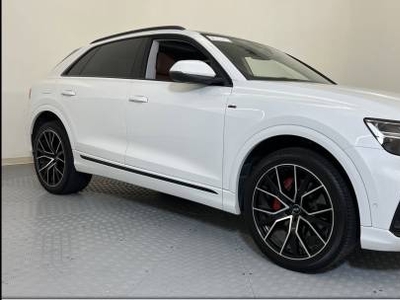 Audi Q8 3.0L V-6 Gas Turbocharged