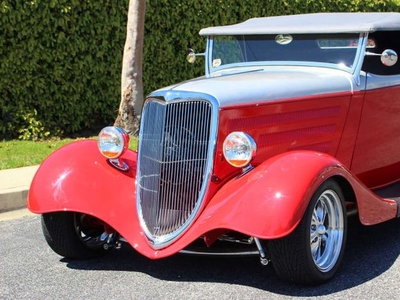 1934 Ford Custom Roadster