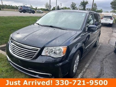 2014 Chrysler Town & Country for Sale in Secaucus, New Jersey