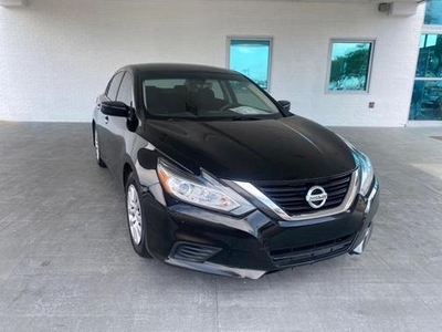 2018 Nissan Altima for Sale in Northwoods, Illinois