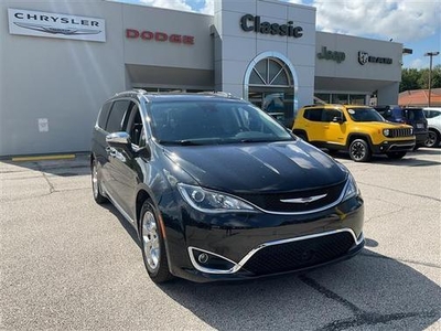 2019 Chrysler Pacifica for Sale in Secaucus, New Jersey