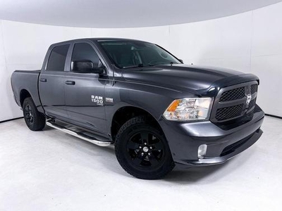 2019 RAM 1500 Classic for Sale in Northwoods, Illinois