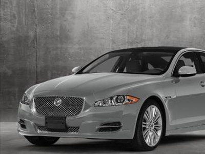 Jaguar XJ 3.0L V-6 Gas Supercharged