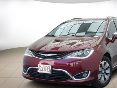 Chrysler Pacifica 3.6L V-6 Plug-In Hybrid