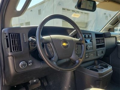2022 Chevrolet Express 3500 Work Van in Southbury, CT