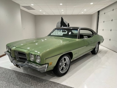 FOR SALE: 1972 Pontiac LeMans $30,995 USD