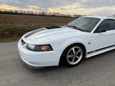 2004 Ford Mustang Coupe