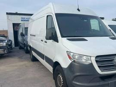 Mercedes-Benz Sprinter Cargo Van 3000