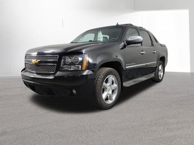 2013 Chevrolet Avalanche for Sale in Northwoods, Illinois