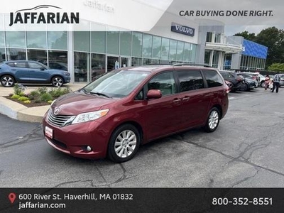 2014 Toyota Sienna for Sale in Chicago, Illinois