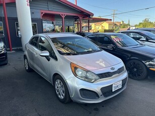 2012 Kia Rio5