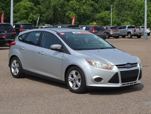 Used 2014 Ford Focus SE FWD