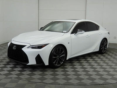 2022 Lexus IS