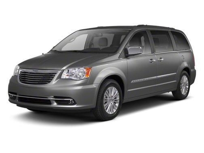 2013 Chrysler Town & Country for Sale in Chicago, Illinois