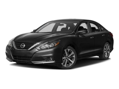 2017 Nissan Altima for Sale in Chicago, Illinois