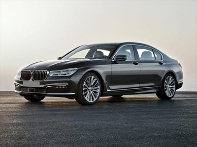 2018 BMW 750i for Sale in Northwoods, Illinois