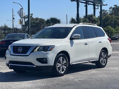 2018 Nissan Pathfinder for Sale in Oak Park, Illinois