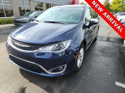 2020 Chrysler Pacifica for Sale in Chicago, Illinois