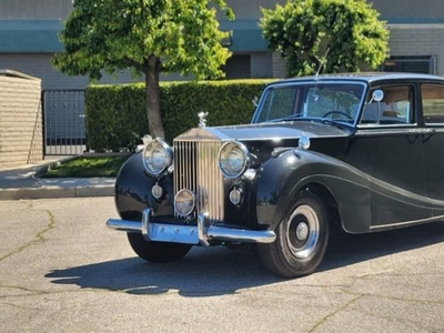 FOR SALE: 1952 Rolls Royce Silver Wraith $77,000 USD