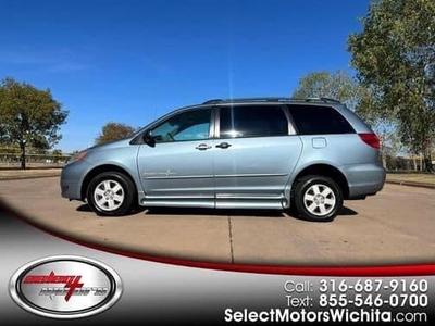 2004 Toyota Sienna for Sale in Chicago, Illinois