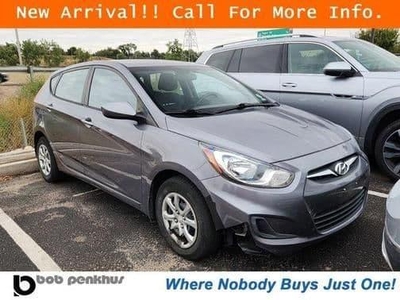 2013 Hyundai Accent for Sale in Chicago, Illinois