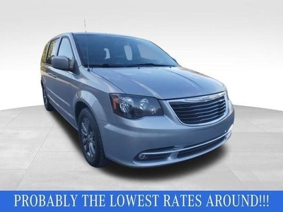 2015 Chrysler Town & Country for Sale in Chicago, Illinois