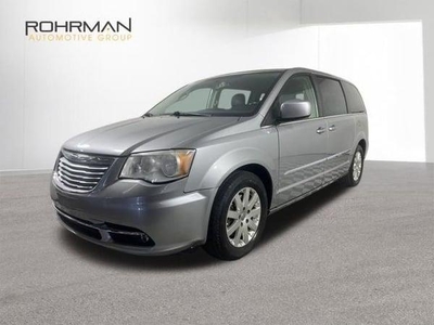 2016 Chrysler Town & Country for Sale in Chicago, Illinois