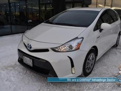 2017 Toyota Prius v for Sale in East Millstone, New Jersey