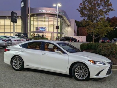 2022 Lexus ES 300h for Sale in Northwoods, Illinois