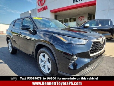 2023 Toyota Highlander for Sale in Chicago, Illinois