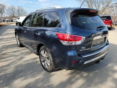 2015 Nissan Pathfinder Platinum in Auburn, MA