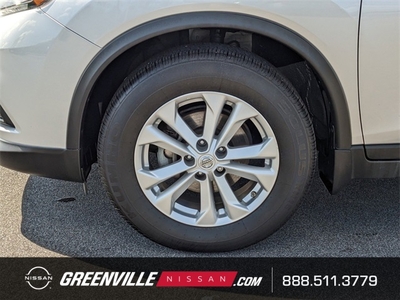 2015 Nissan Rogue SV in Greenville, NC
