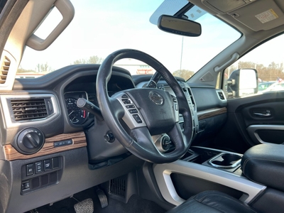 2016 Nissan Titan XD 4WD Crew Cab PRO-4X Gas in Ortonville, MI