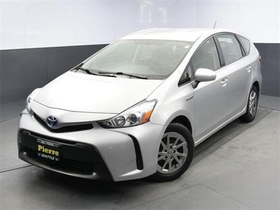 2017 Toyota Prius v for Sale in Chicago, Illinois