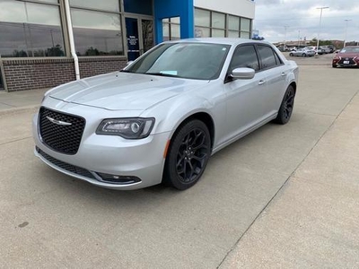 2019 Chrysler 300 for Sale in Denver, Colorado