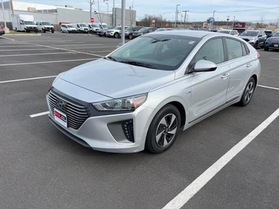 2019 Hyundai Ioniq Hybrid for Sale in Chicago, Illinois