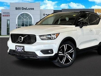 2019 Volvo XC40 for Sale in Chicago, Illinois