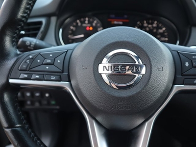 2020 Nissan Rogue SV in Inwood, NY