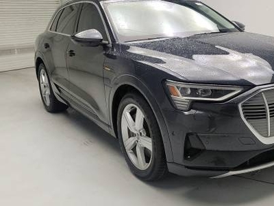 Audi e-tron L - Electric