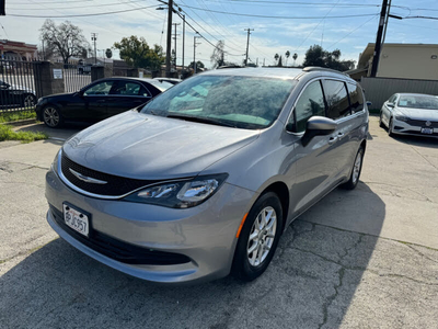 2020 Chrysler Voyager